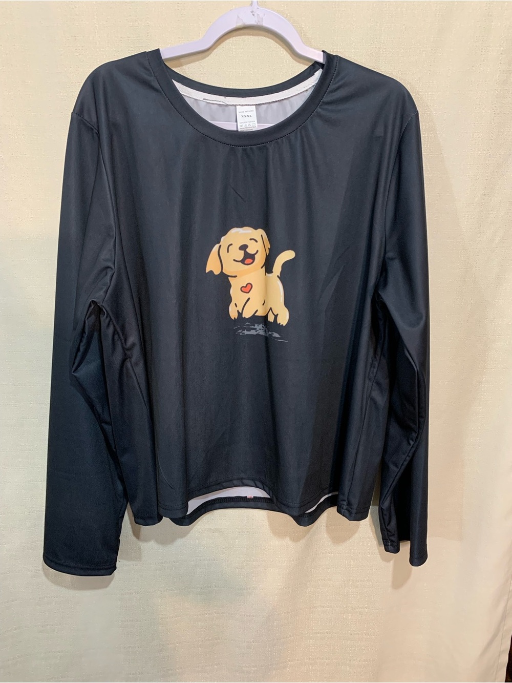 Black Long-Sleeve Graphic Tee with Yellow Puppy Motif A1/11